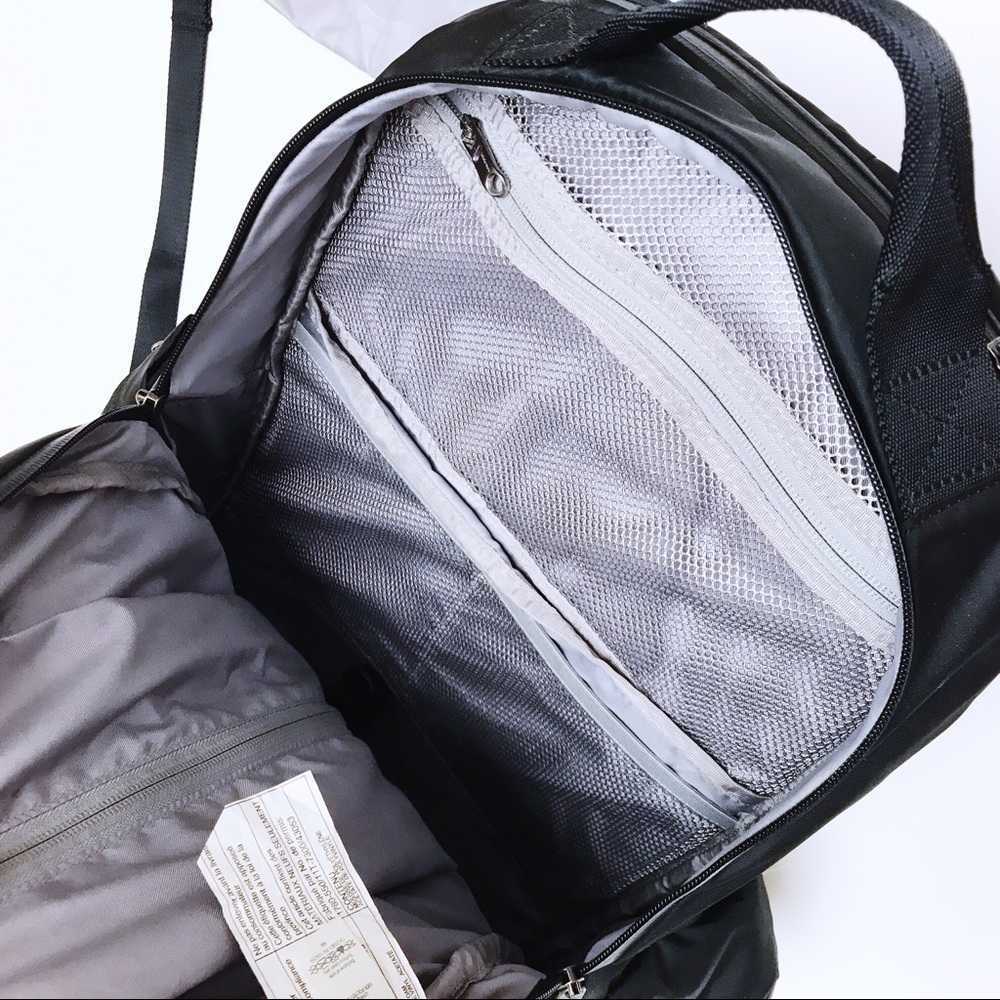Lululemon - Cruiser Backpack - Picture 5 of 8
